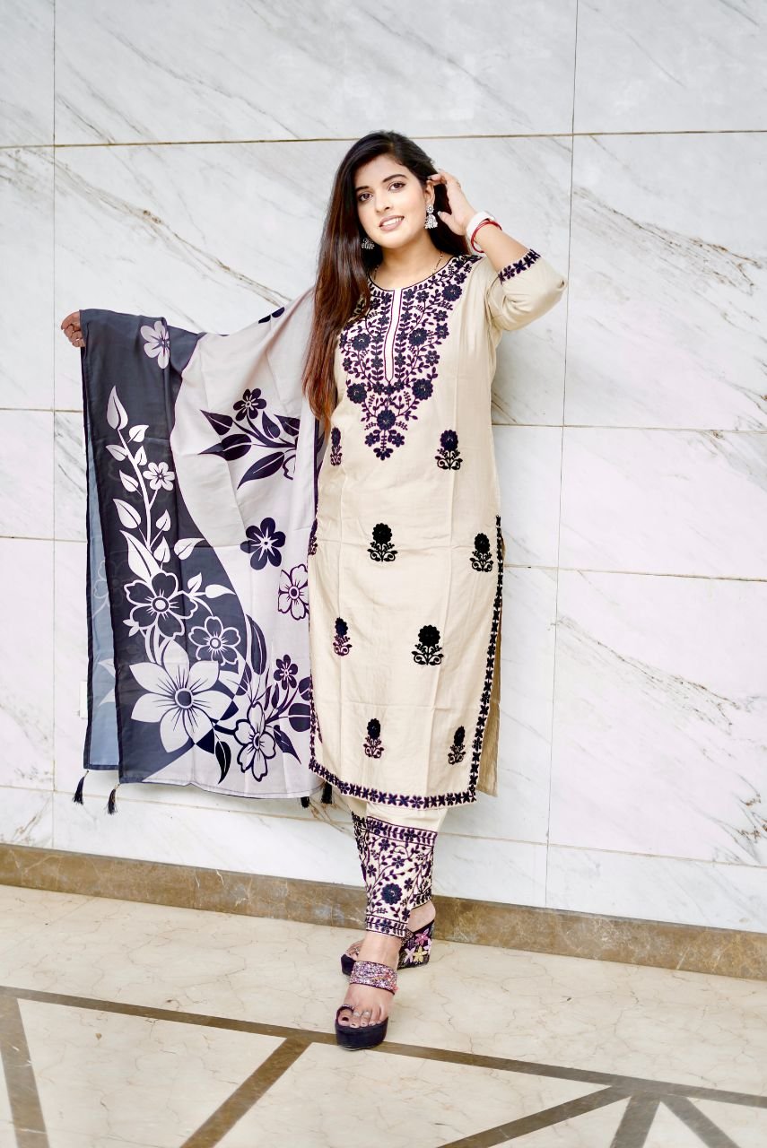 Ivory Noir Embroidered Kurta Set with Dupatta