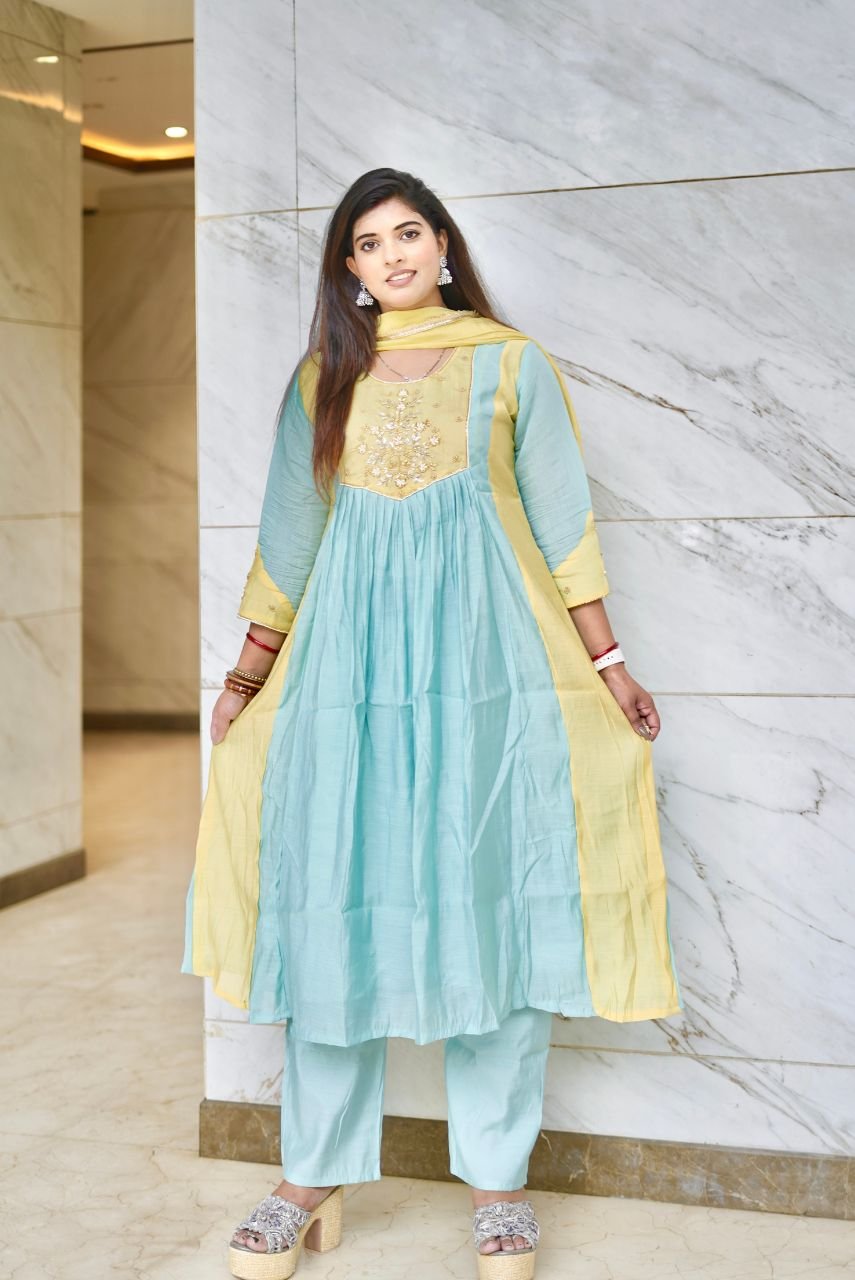 Aqua Grace Embroidered Kurta Set with Dupatta - Image 4