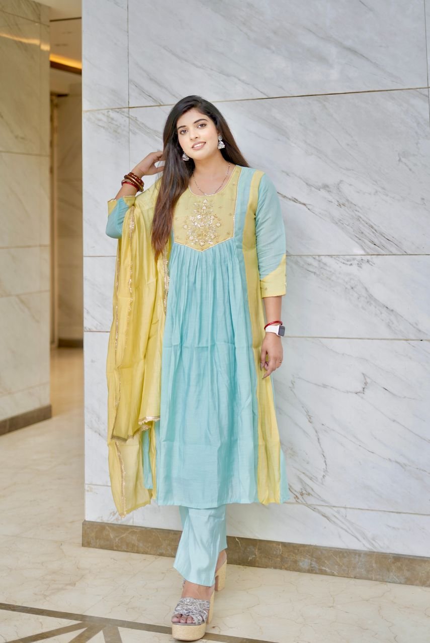 Aqua Grace Embroidered Kurta Set with Dupatta - Image 2